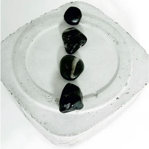 BLCK. Onyx Mini tumbles